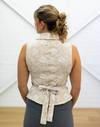 SLEEVELESS WRAP BLOUSE - Beige