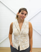 SLEEVELESS WRAP BLOUSE - Beige