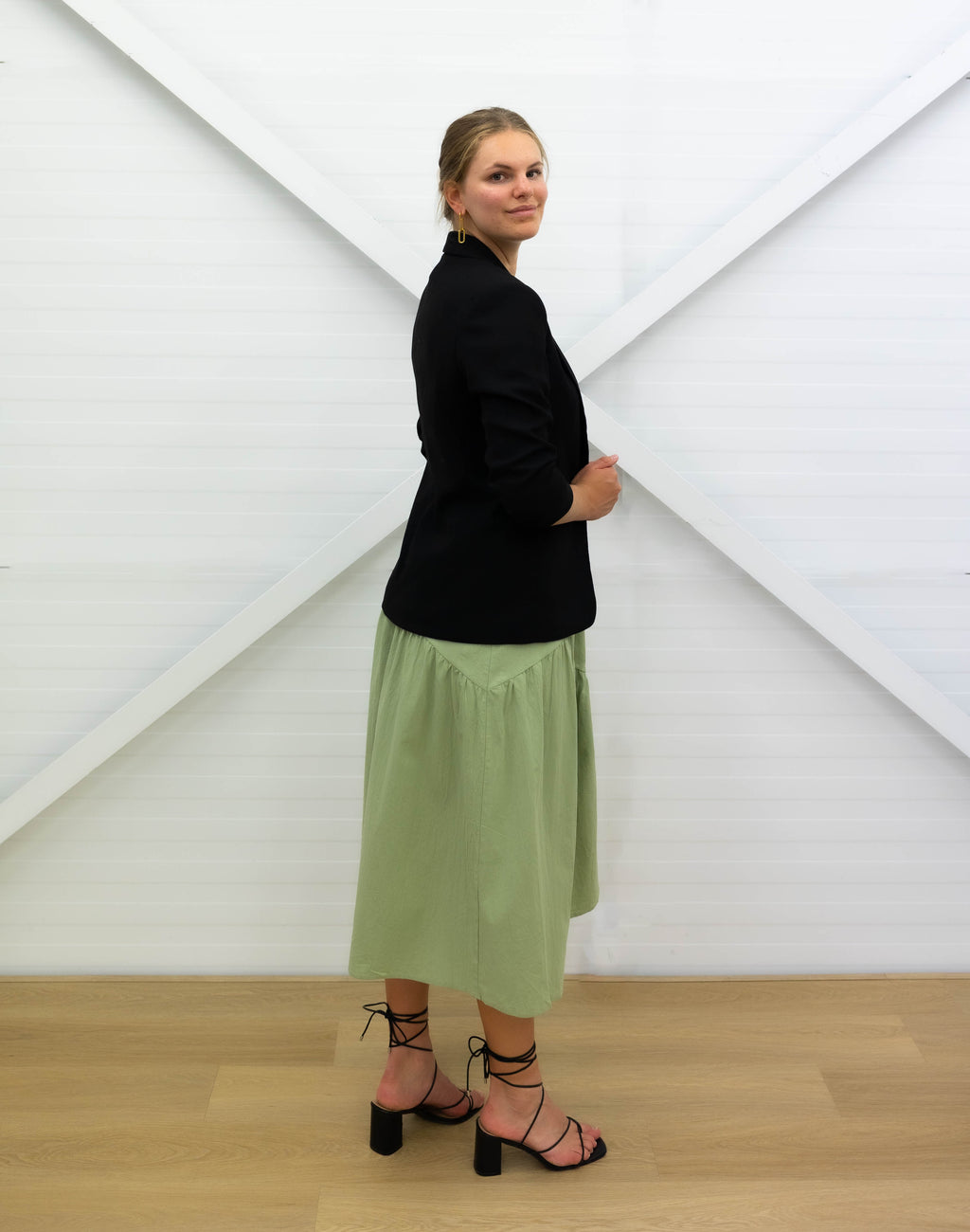 MAXI DRESS - Sleeveless - Green - Square Neck